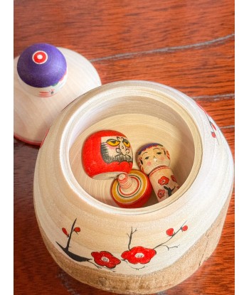 Kokeshi boîte et ses surprises cachées de Yuka Tumizuka shop