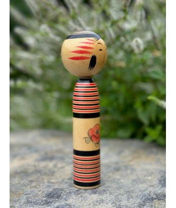 Kokeshi traditionnelle de style tsuchiyu | Fleur de pivoine votre restaurant rapide dans 