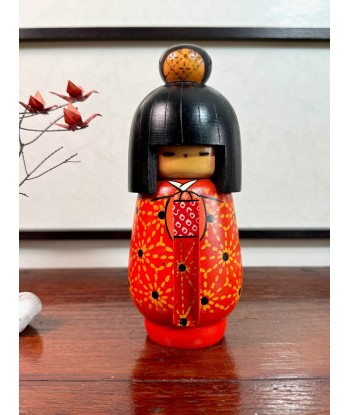 Kokeshi Créative Vintage de Kazuo Tamikazawa | Kimono rouge l'évolution des habitudes 