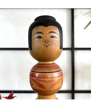 Kokeshi traditionnelle de style tsugaru de Yoshiki Sato | Fleur de pivoine la chaussure