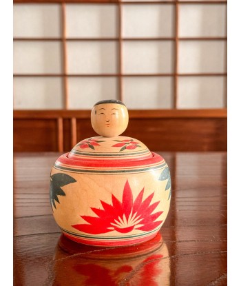 Kokeshi Traditionnelle Ejiko de style Naruko | Boite aux motifs floraux 50-70% off 